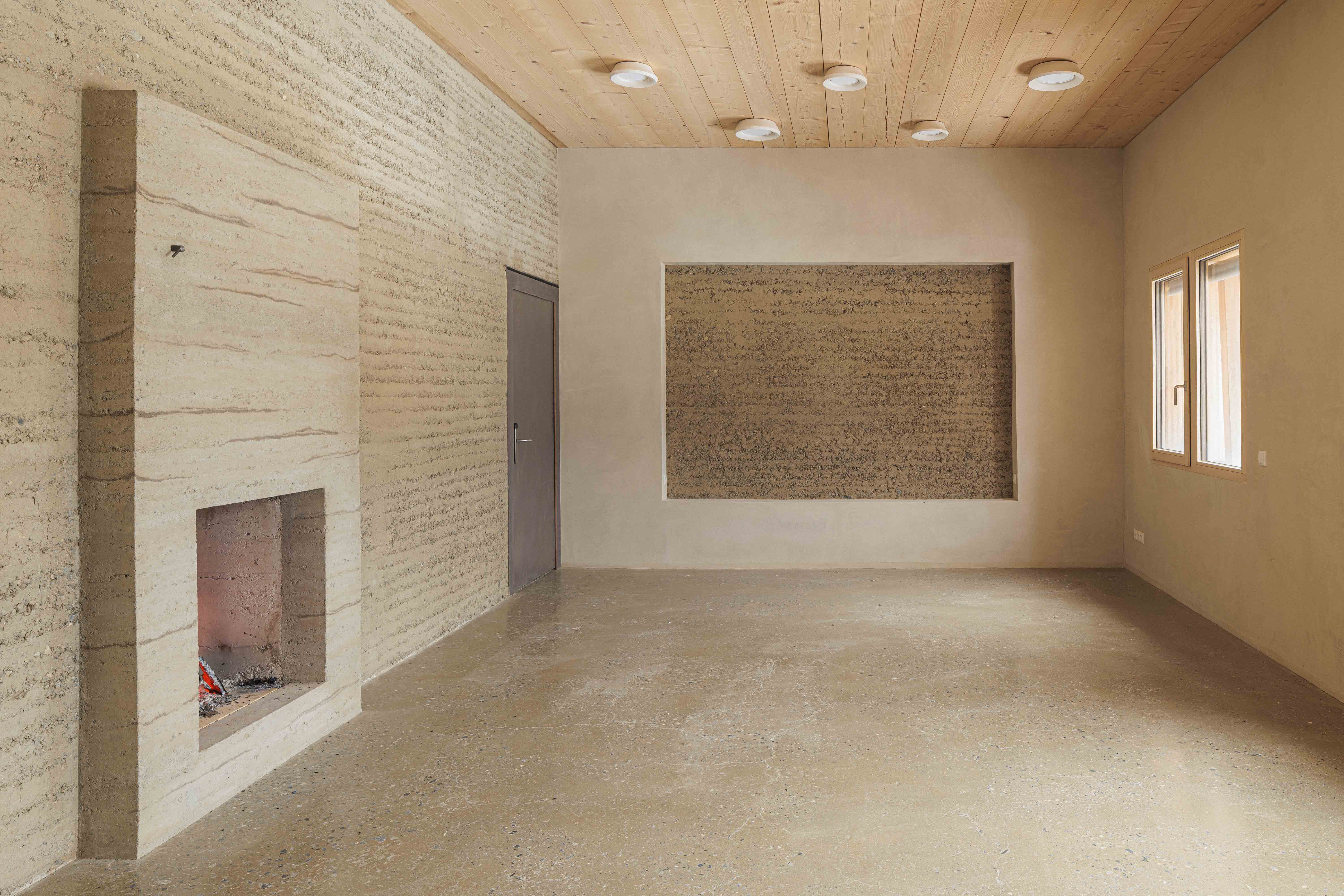 ERDEN BueroAussenansicht gross cbyHannoMackowitz 58A2356 HDR KARAK